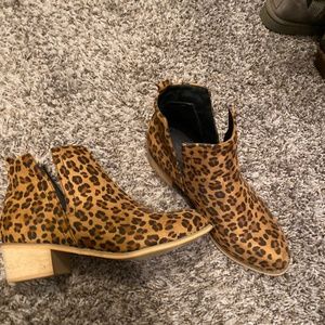 Leopard booties
